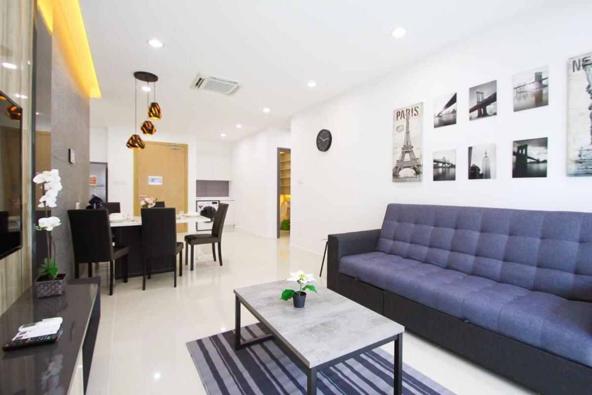 A Stylish High-Floor 2Br Suasana Suites Views Johor Bahru Exterior foto